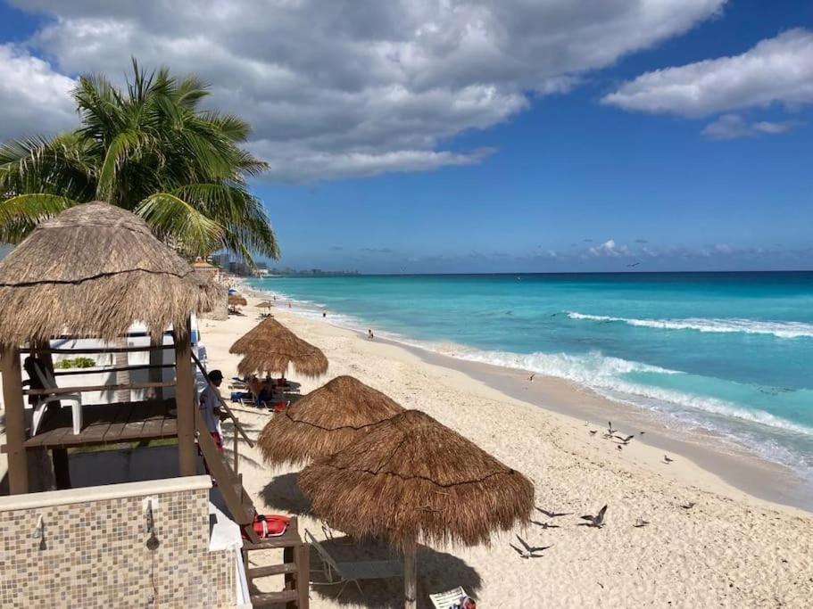 Cancun Oceanfront, Entire Apartment Exterior foto