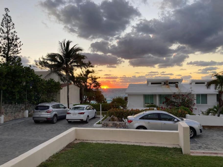 Cancun Oceanfront, Entire Apartment Exterior foto