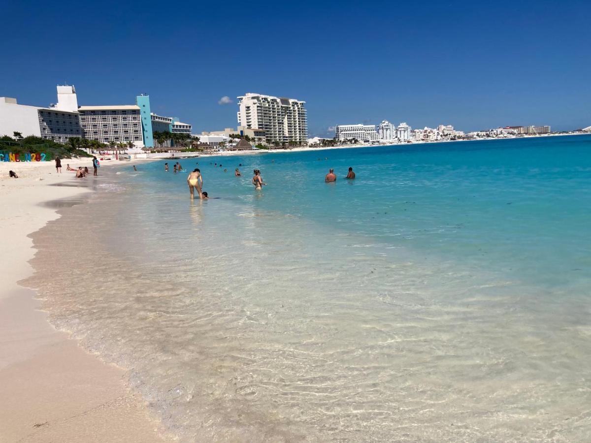 Cancun Oceanfront, Entire Apartment Exterior foto